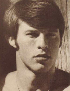 Erron aka Jeremy Brent (David Don Skrivanek)